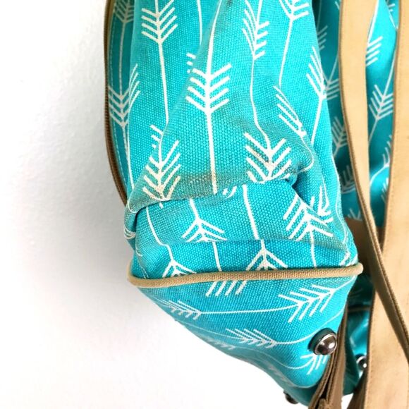 Women's Ame & Lulu's Boho Blue Broken Arrow Tennis Rack Zip Backpack Holder - Picture 5 of 11